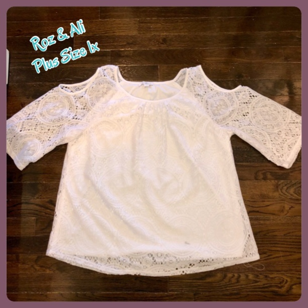 Plus Size Lace Top 1X